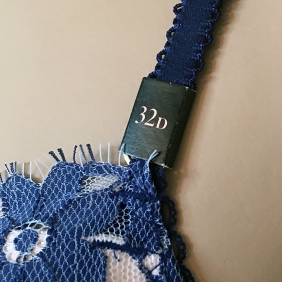 Victoria's Secret Dream Angels Bra Lined Lacy Racerback Wired Padded Front Close - Picture 9 of 12